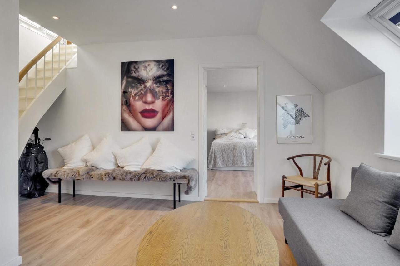 Bath Tub Penthouse In The City Aalborg Zewnętrze zdjęcie